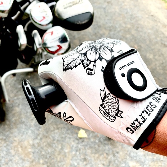 Quiet Golf Tatted Golf Glove - Picture 4 of 6